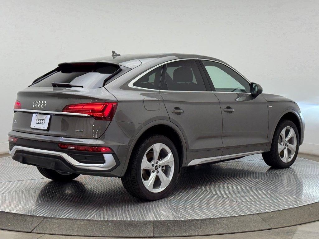Thumbnail: 2025 Audi Q5 - 11