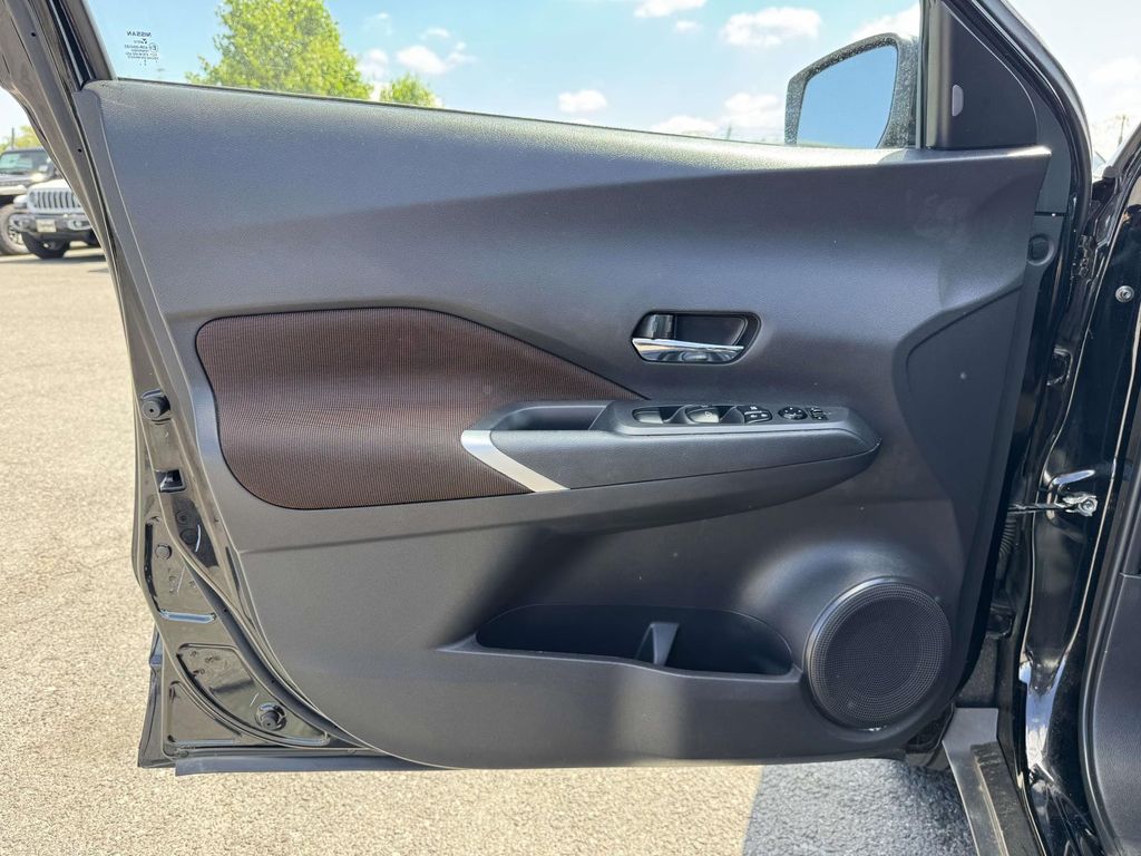 Used 2024 Black Nissan SR image 25