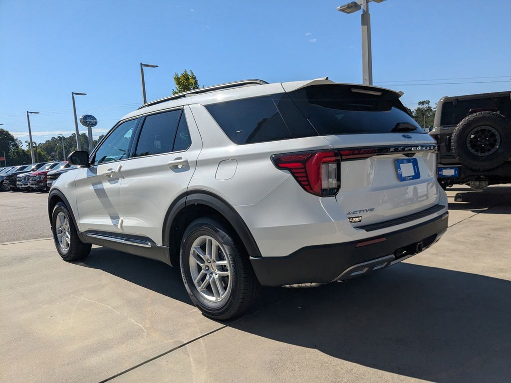 2025 Ford Explorer Active