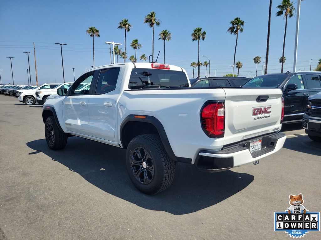 View vehicle photo 3