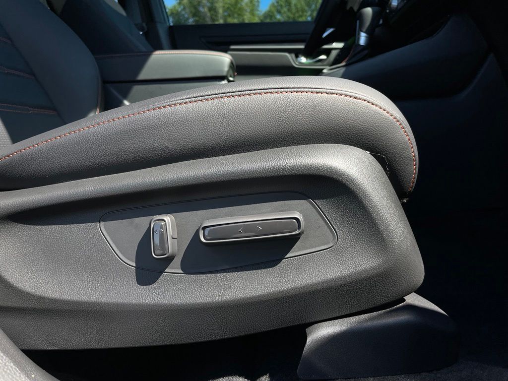 Thumbnail: 2027 Honda CR-V - 30