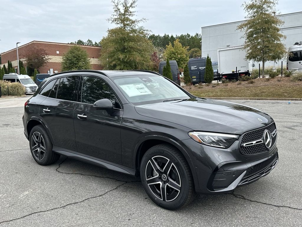 2025 Mercedes-Benz GLC GLC 300 2