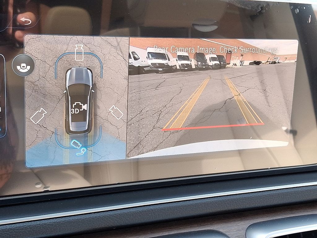 Thumbnail: 2026 Mercedes-Benz GLE - 15