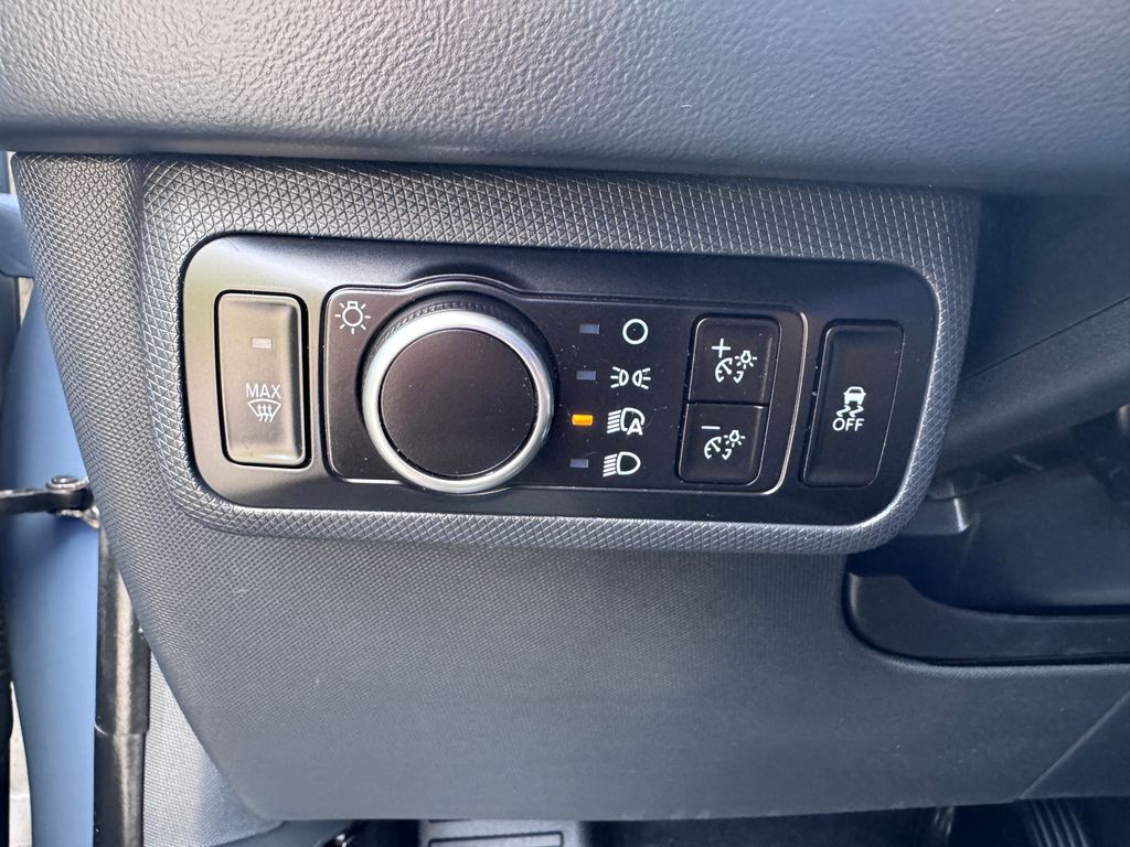 Certified Used 2023 Vapor Blue Metallic Ford Select image 30