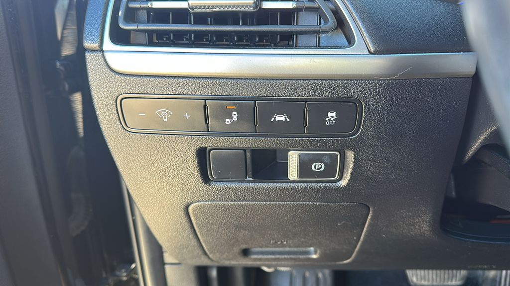 2022 Hyundai Palisade SEL Black at North Houston Mitsubishi