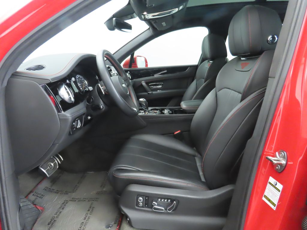 Thumbnail: 2019 Bentley Bentayga - 20