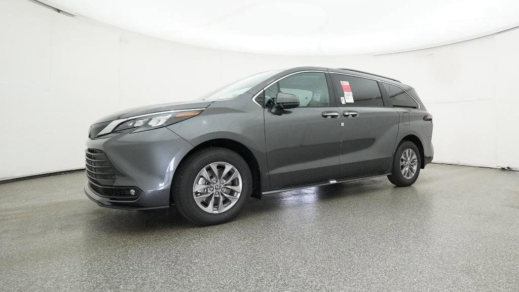 Thumbnail: 2025 Toyota Sienna - 20