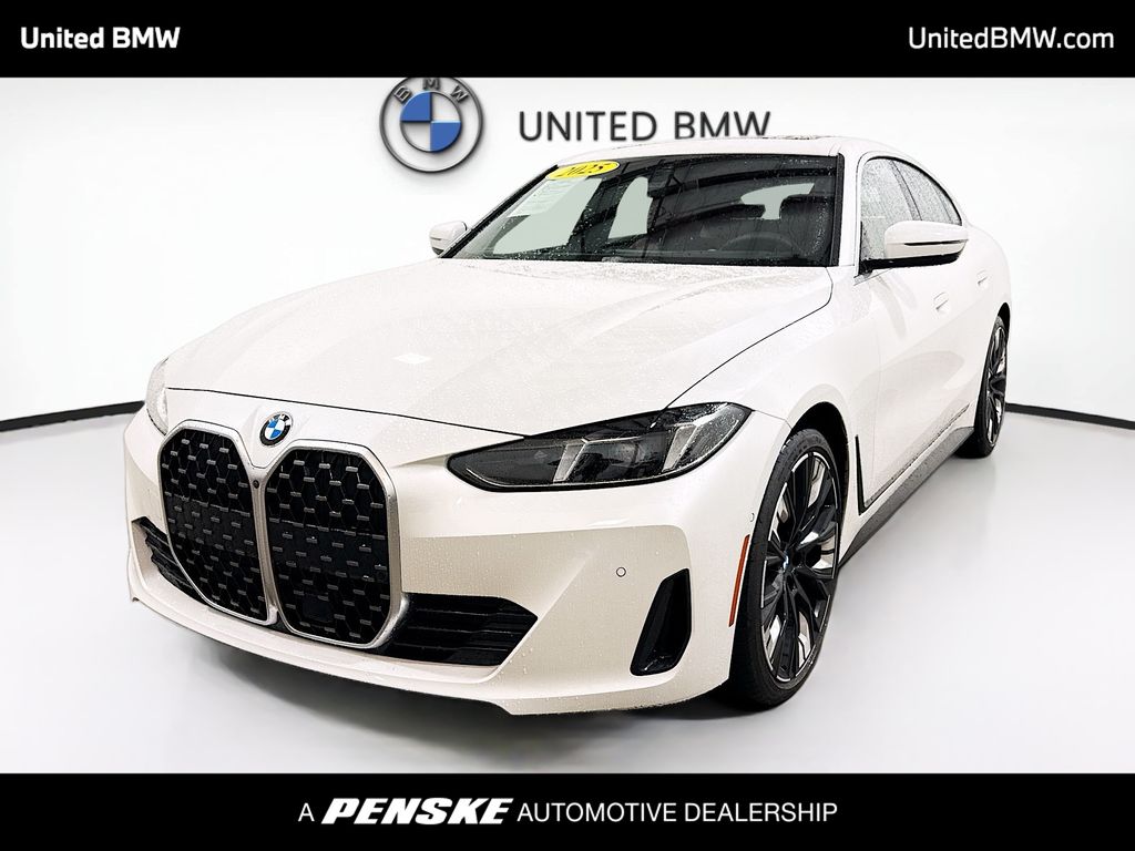 Thumbnail: 2025 BMW 4 Series - 1