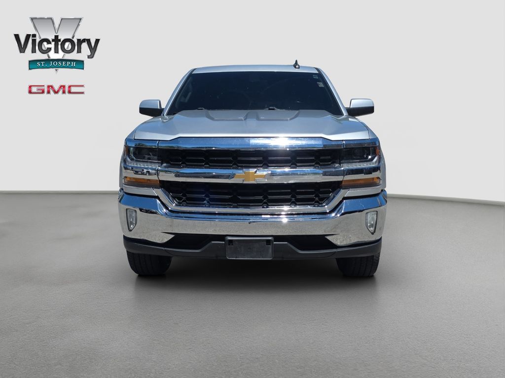 Used 2018 Silver Chevrolet LT image 2