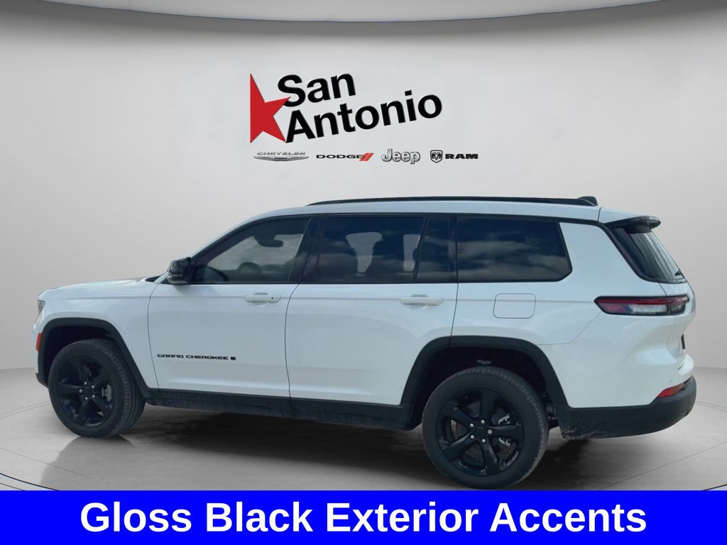 New 2025 White Jeep Limited image 9