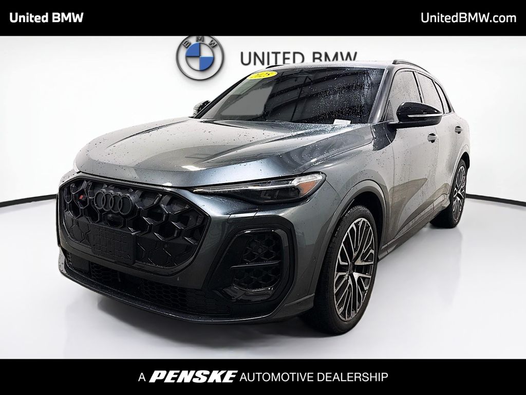 2025 Audi SQ5 Prestige's photo
