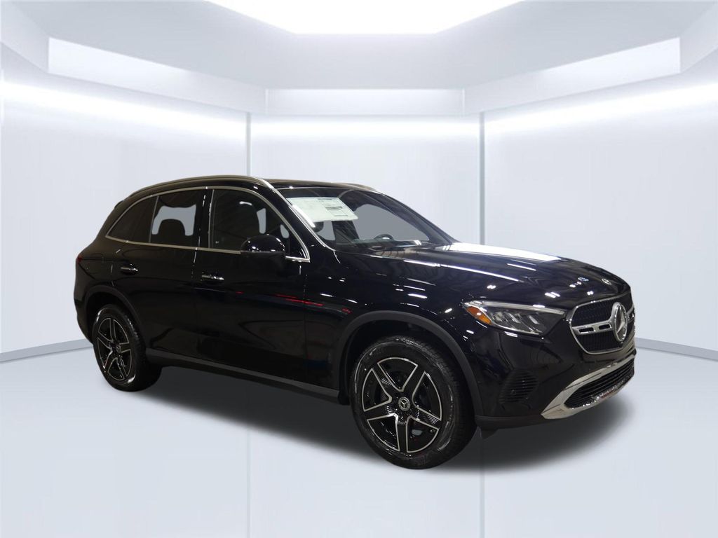 Thumbnail: 2026 Mercedes-Benz GLC - 6