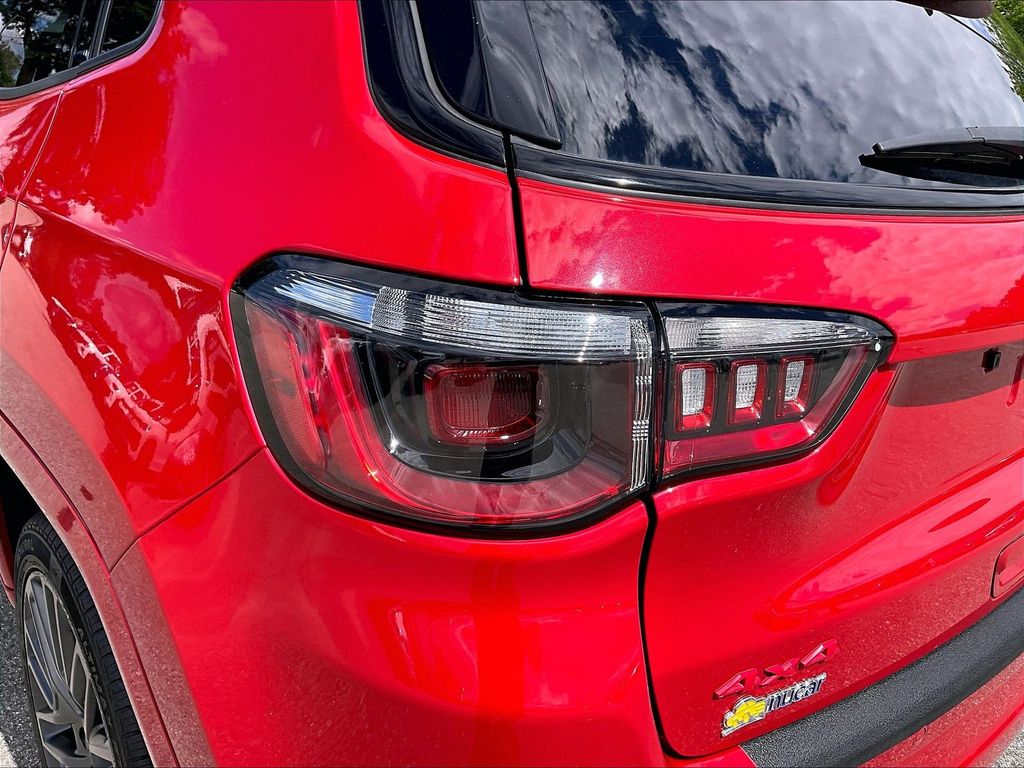 2023 Jeep Compass — photo 30