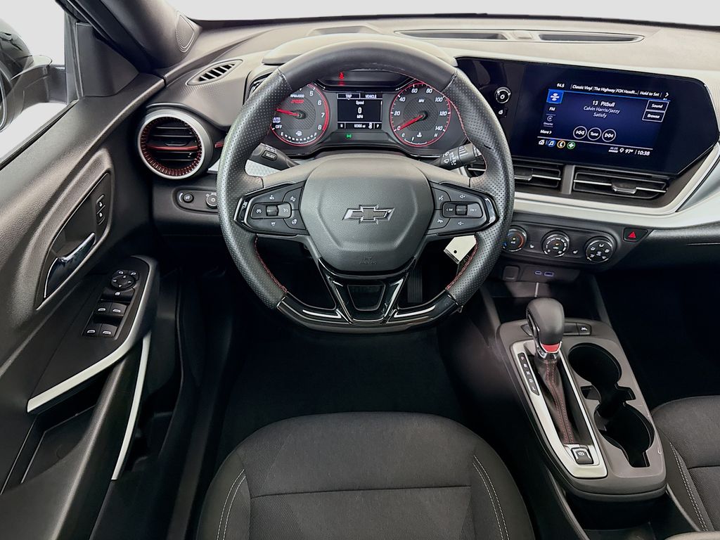 Thumbnail: 2025 Chevrolet Trax - 10