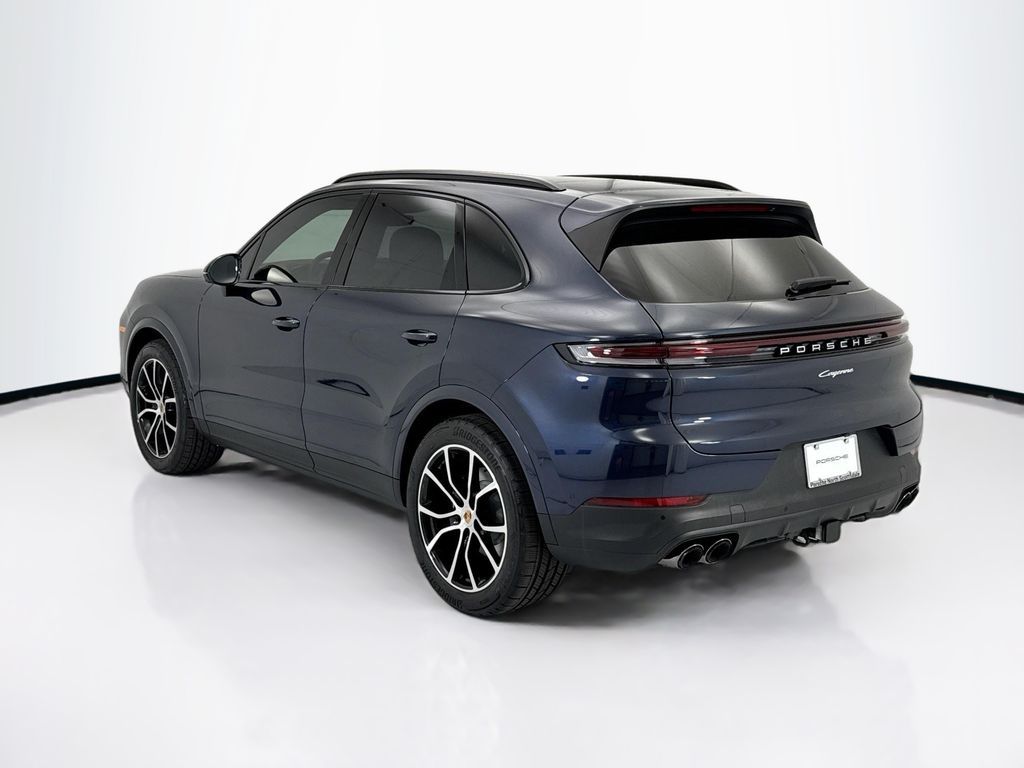 Thumbnail: 2026 Porsche Cayenne - 3