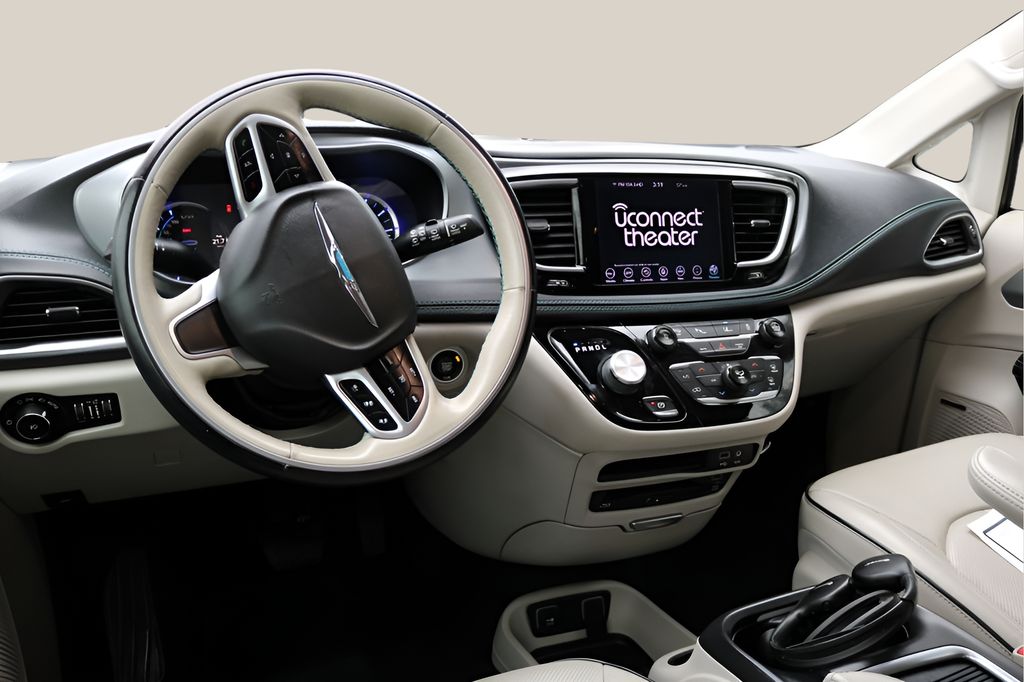 Used Car 2018 Chrysler Pacifica Hybrid  Limited For Sale Under $20,000 In Austin, Texas