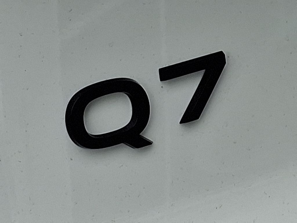 Thumbnail: 2026 Audi Q7 - 21