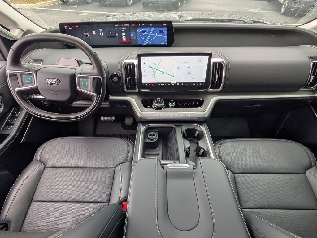 2025 Ford Expedition Platinum MAX