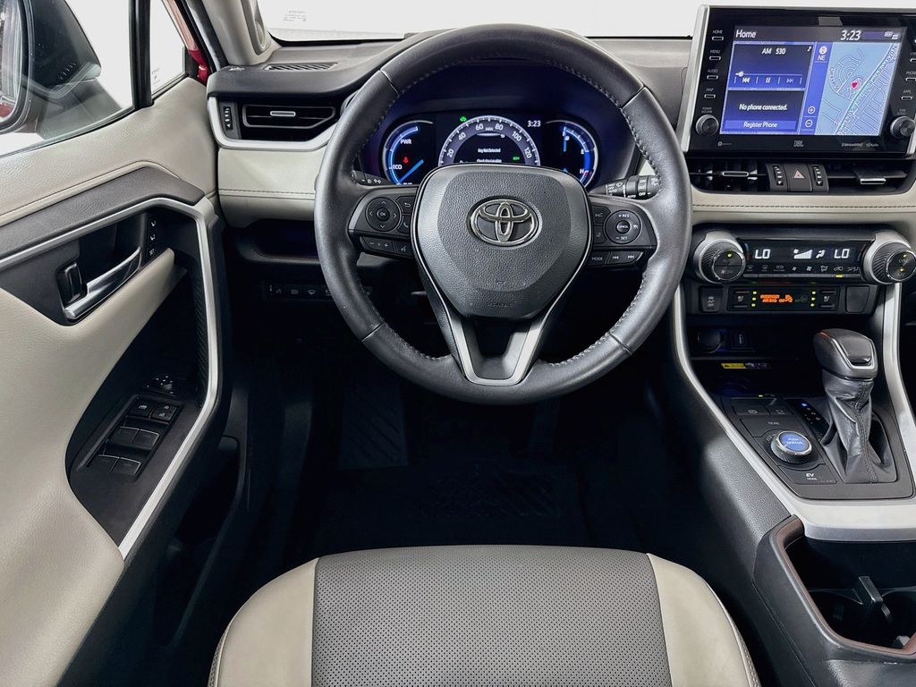 Thumbnail: 2022 Toyota RAV4 - 24