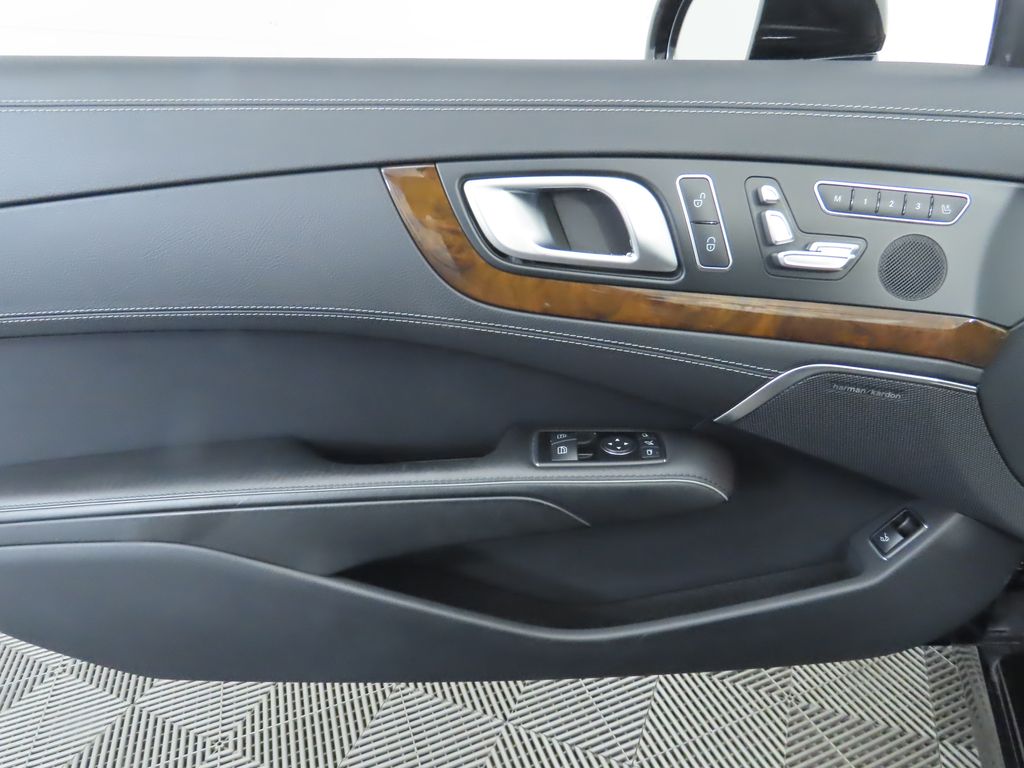 Thumbnail: 2013 Mercedes-Benz SL-Class - 30