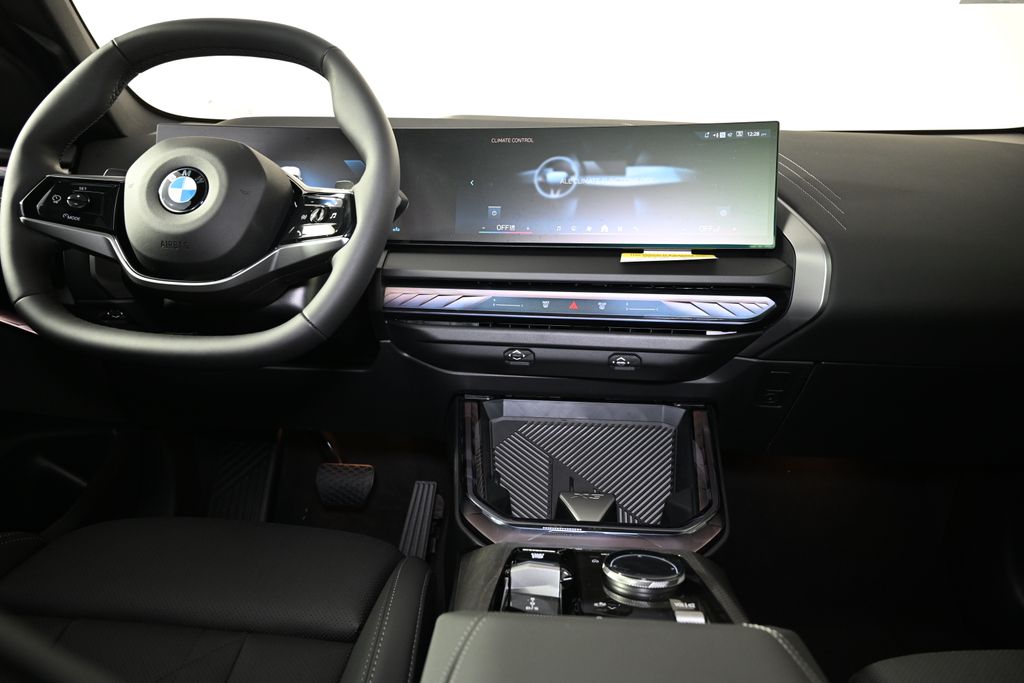 Thumbnail: 2026 BMW X3 - 16