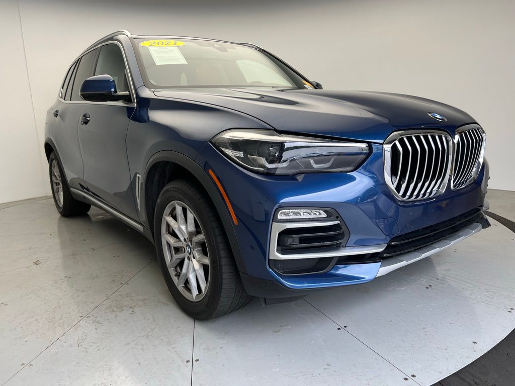 Thumbnail: 2021 BMW X5 - 2
