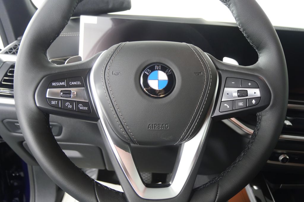 Thumbnail: 2026 BMW X5 - 19