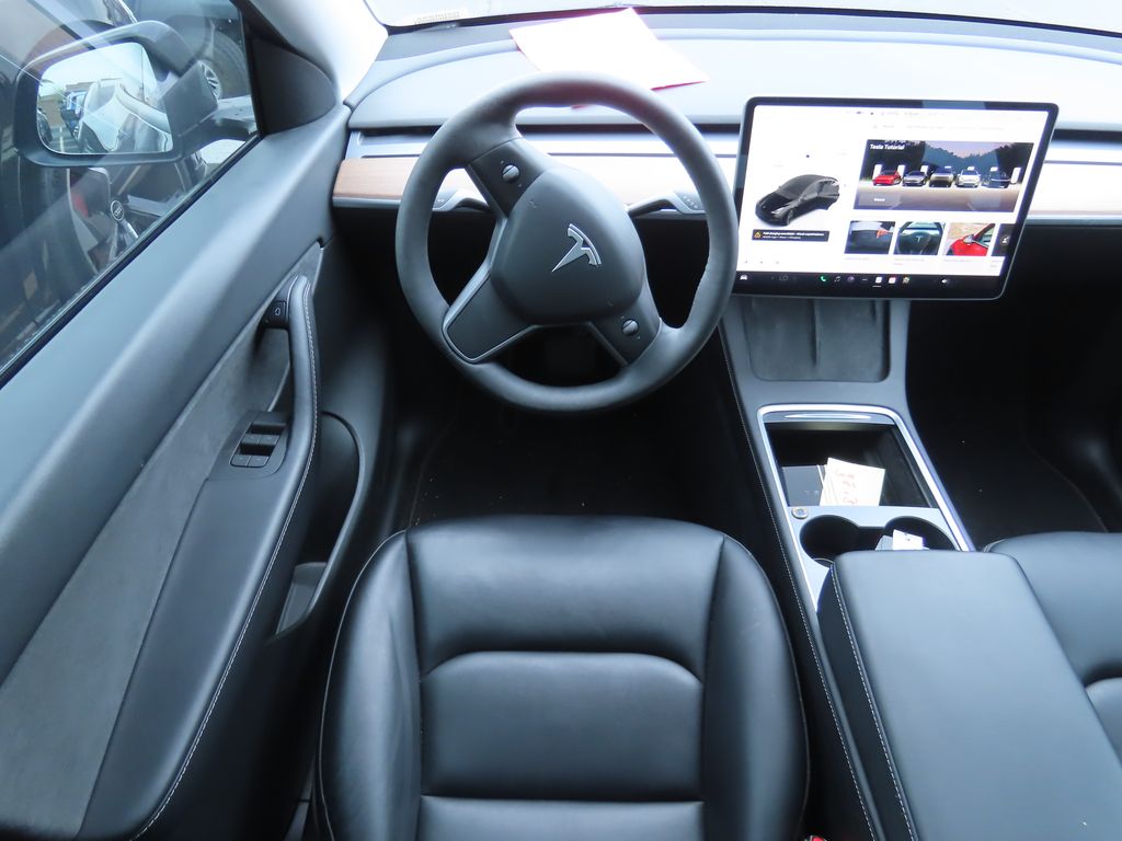 Thumbnail: 2022 Tesla Model Y - 5