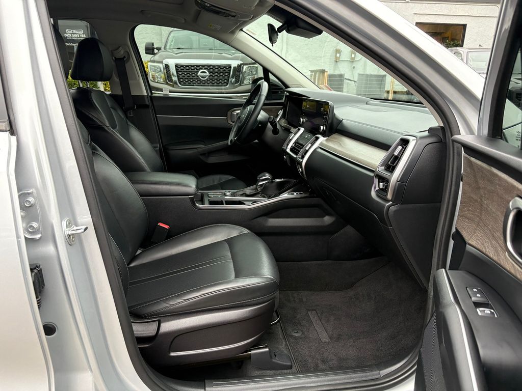 2022 Kia Sorento S