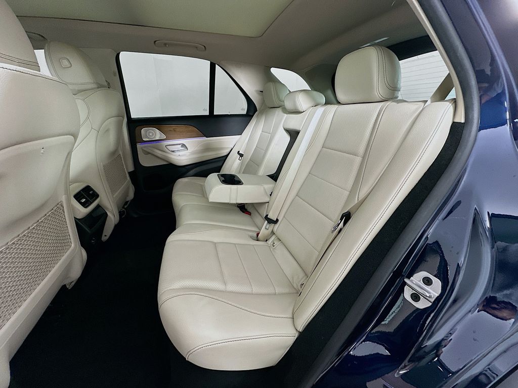 Thumbnail: 2022 Mercedes-Benz GLE - 26