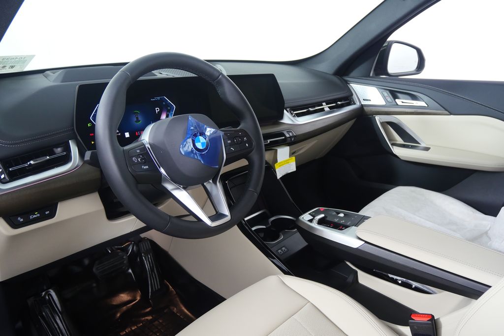 Thumbnail: 2025 BMW X1 - 12