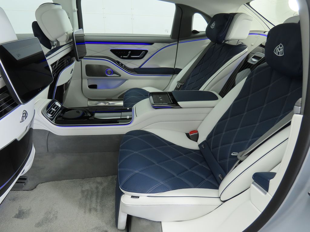 Thumbnail: 2024 Mercedes-Benz S-Class - 21