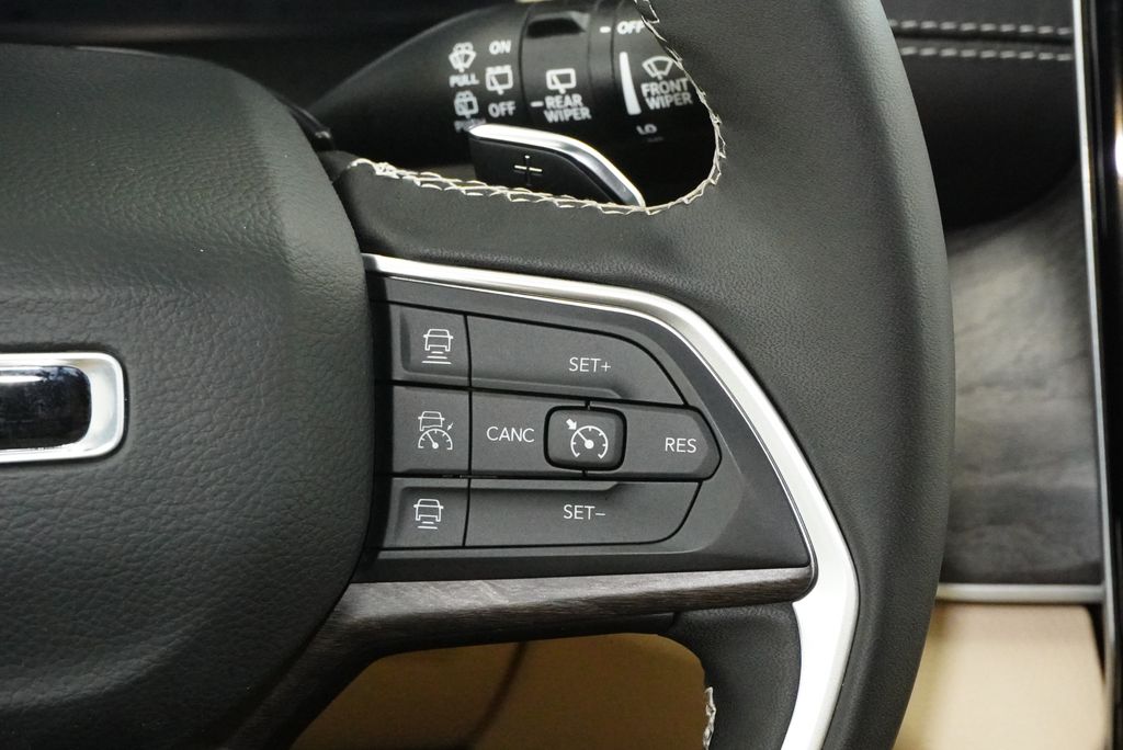 Used Car 2025 Jeep Grand Cherokee  Limited For Sale Under $40,000 In Weatherford, Texas