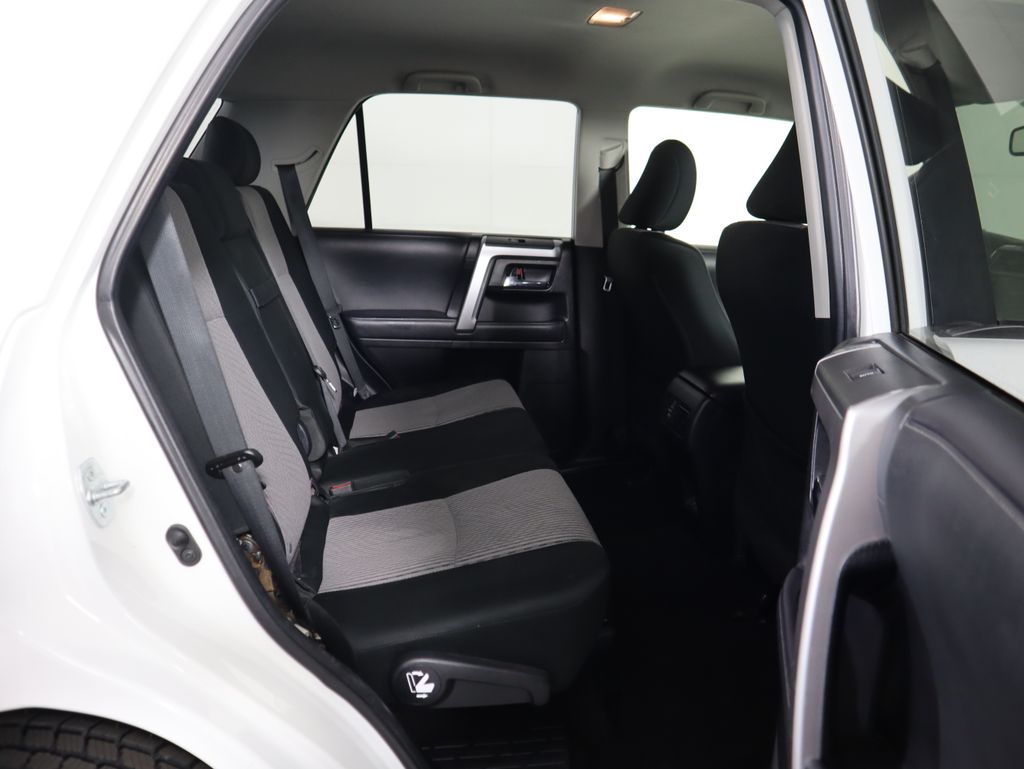 Thumbnail: 2021 Toyota 4Runner - 22