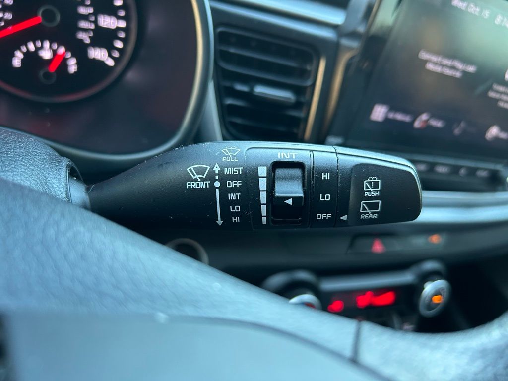Thumbnail: 2021 Kia Rio - 20