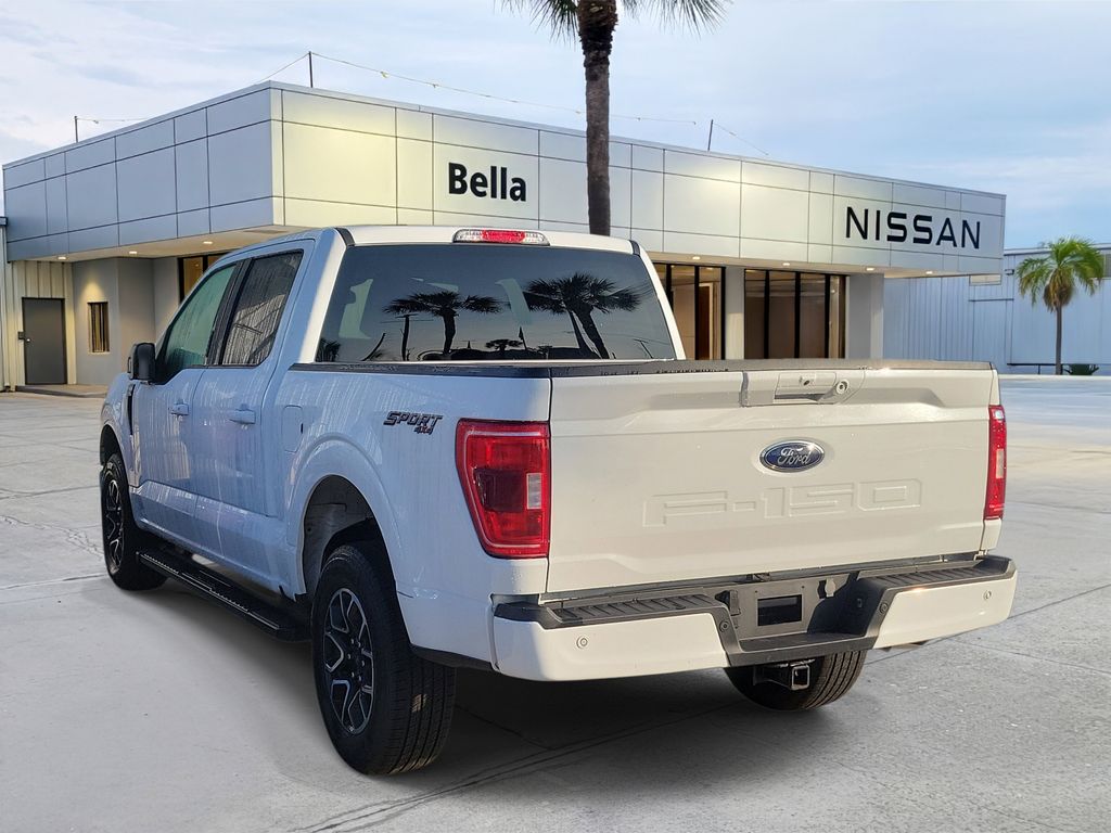 View vehicle photo 5