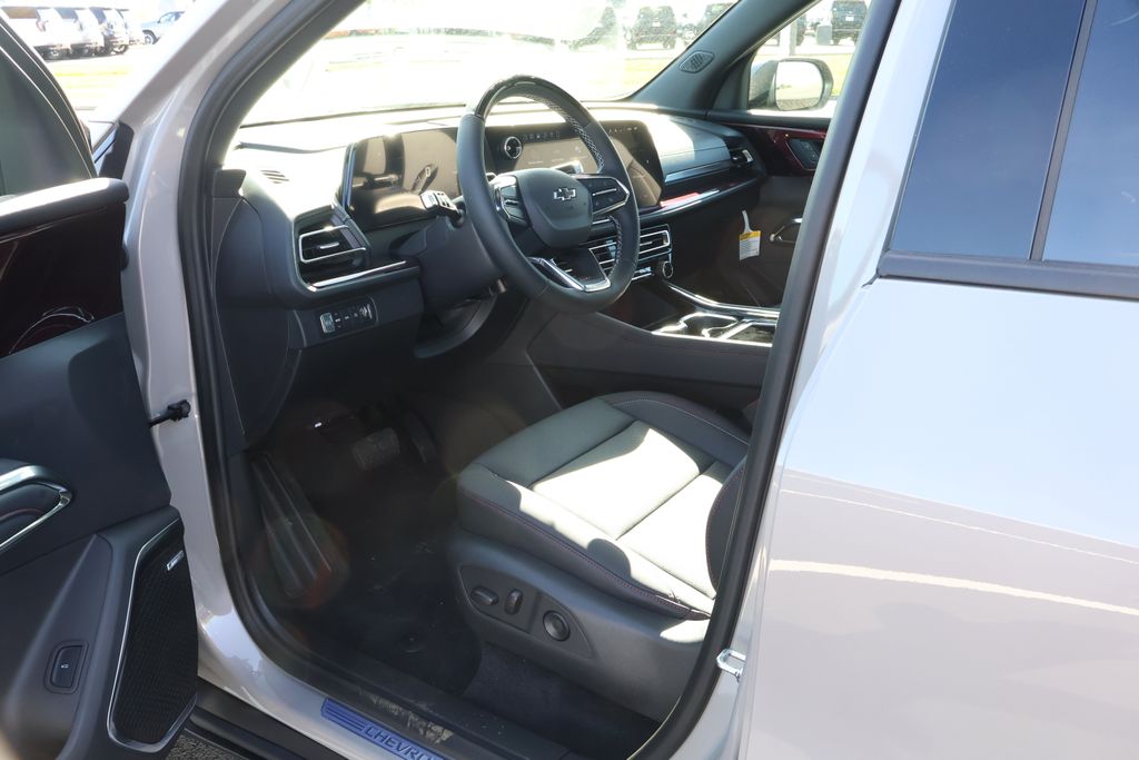 Thumbnail: 2026 Chevrolet Traverse - 13