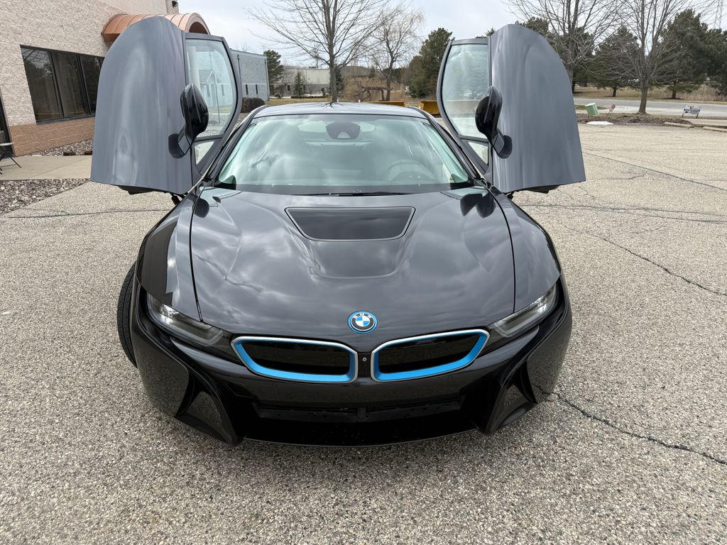 BMW i8