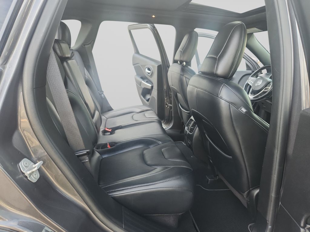 2021 Jeep Cherokee Latitude Lux Gray at Subaru and VW of Moon Township