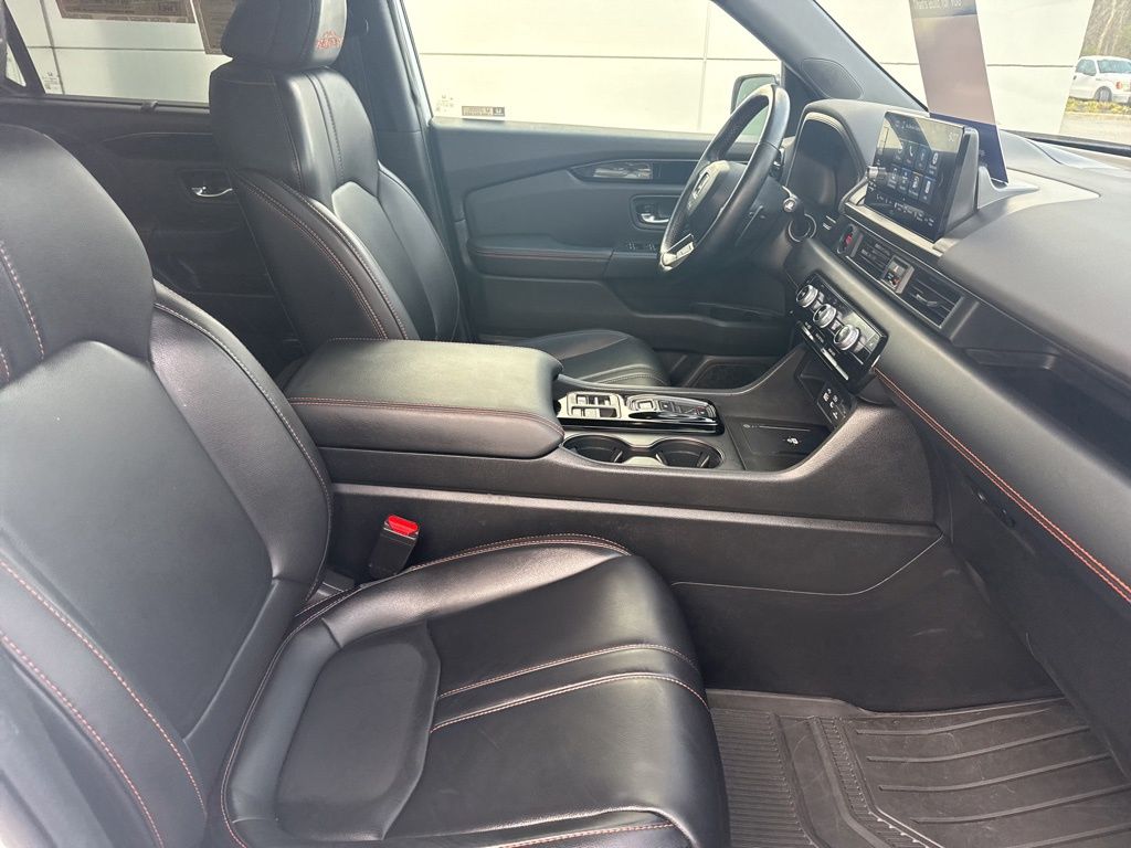 2023 Honda Pilot AWD TrailSport