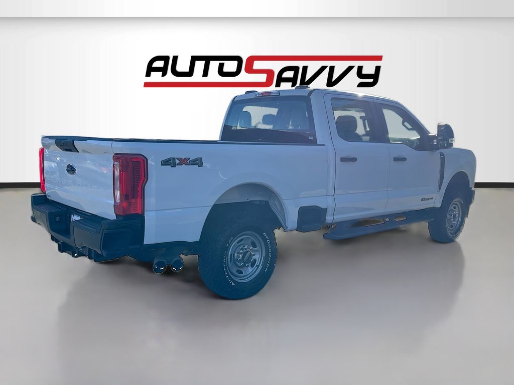 Used 2024 Oxford White Ford XL image 7