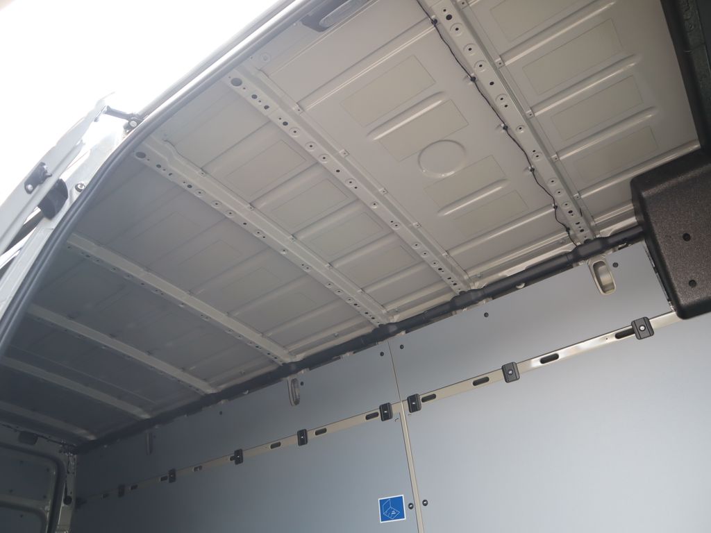 Thumbnail: 2025 Mercedes-Benz Sprinter - 29