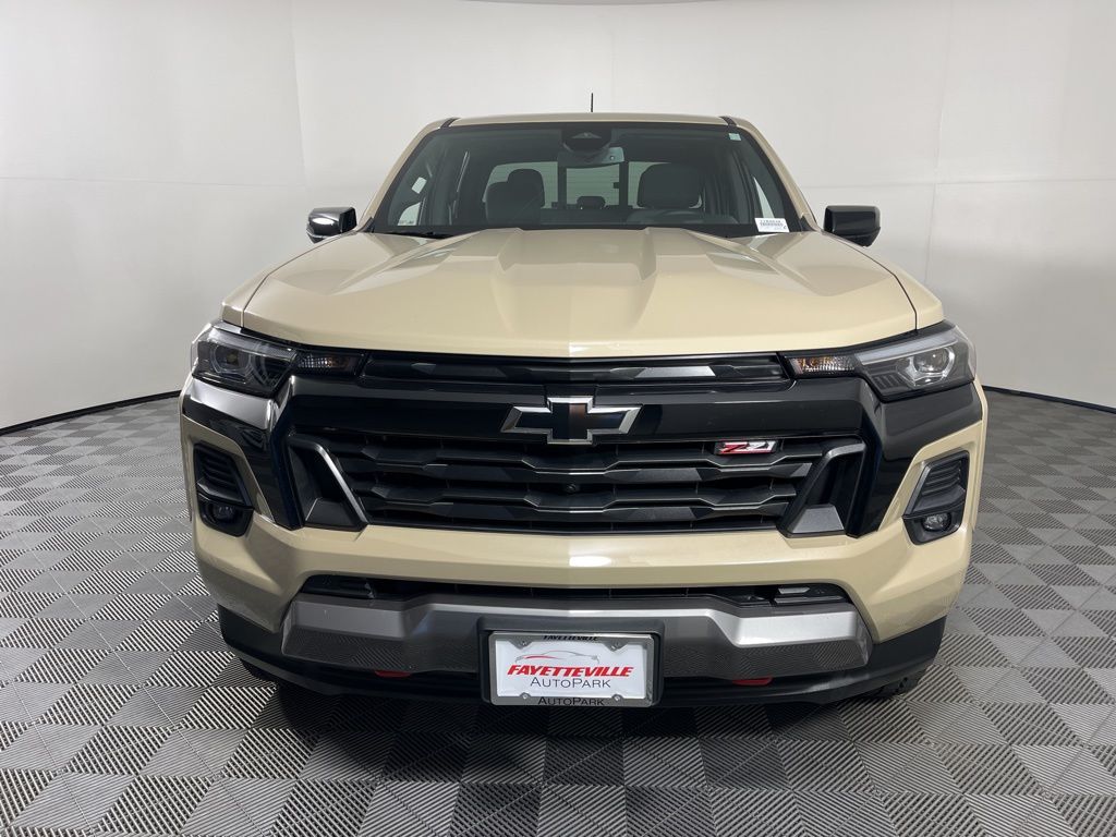 Thumbnail: 2024 Chevrolet Colorado - 7