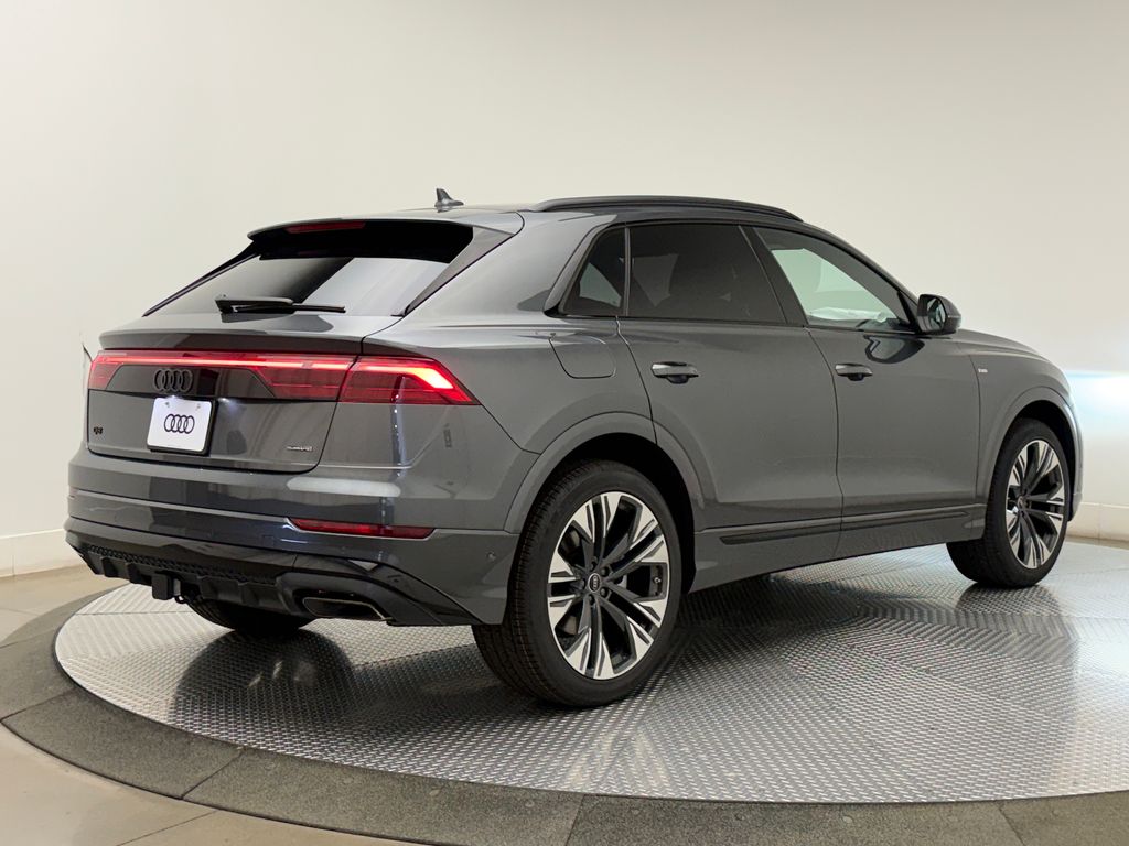 Thumbnail: 2027 Audi Q8 - 8