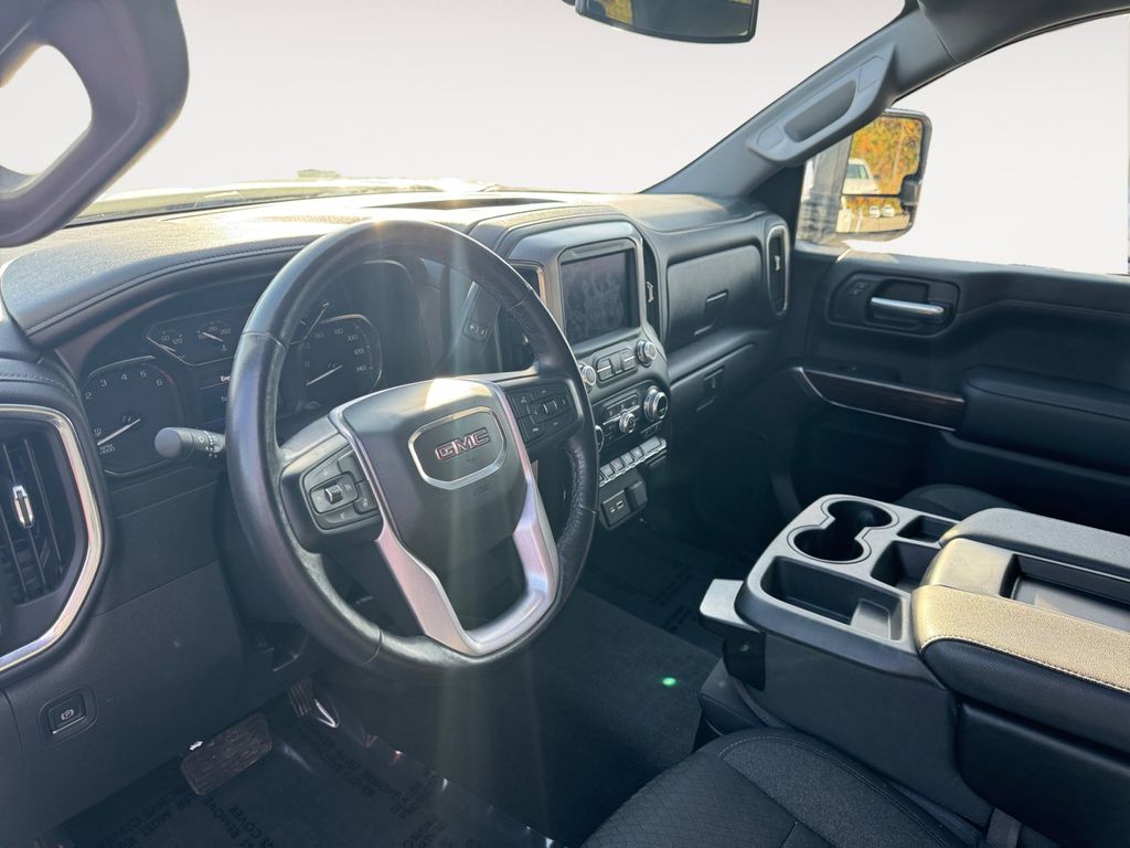 2021 GMC Sierra 1500 SLE 10