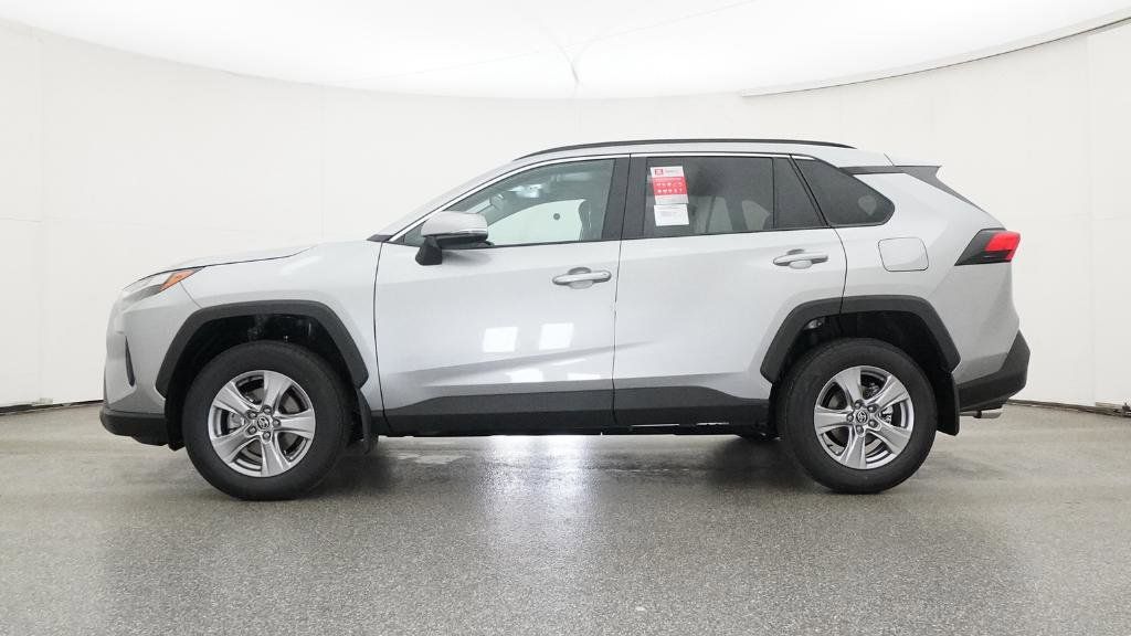 Thumbnail: 2025 Toyota RAV4 - 15