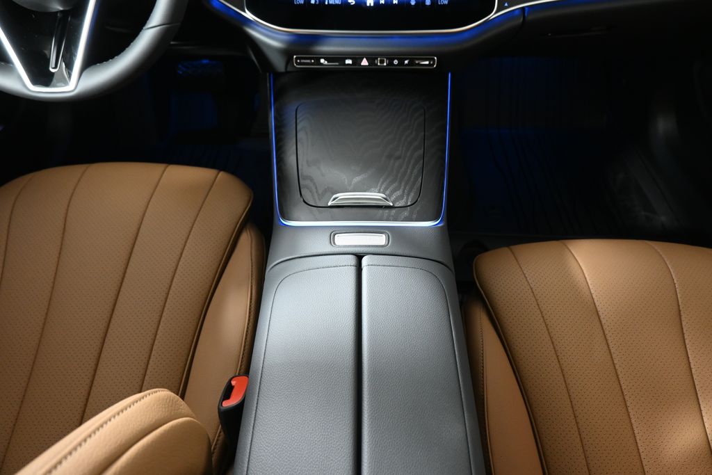 Thumbnail: 2026 Mercedes-Benz E-Class - 18