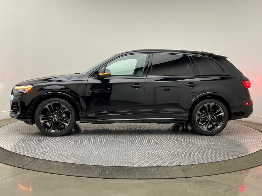 Thumbnail: 2026 Audi Q7 - 3