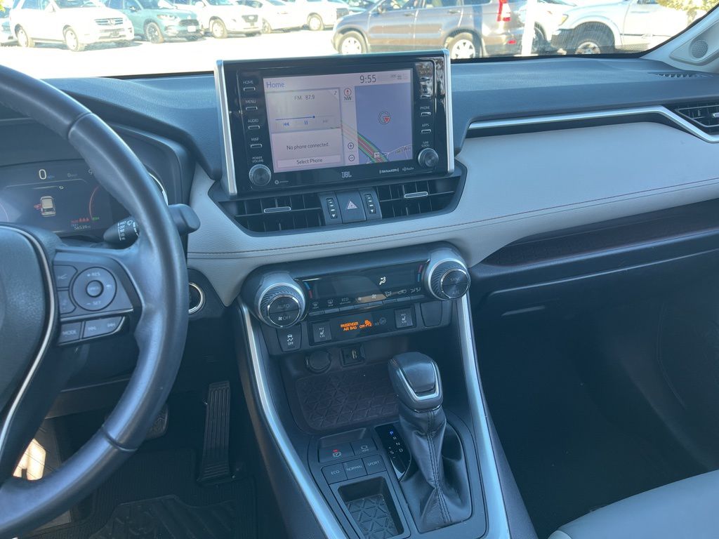 Thumbnail: 2019 Toyota RAV4 - 18