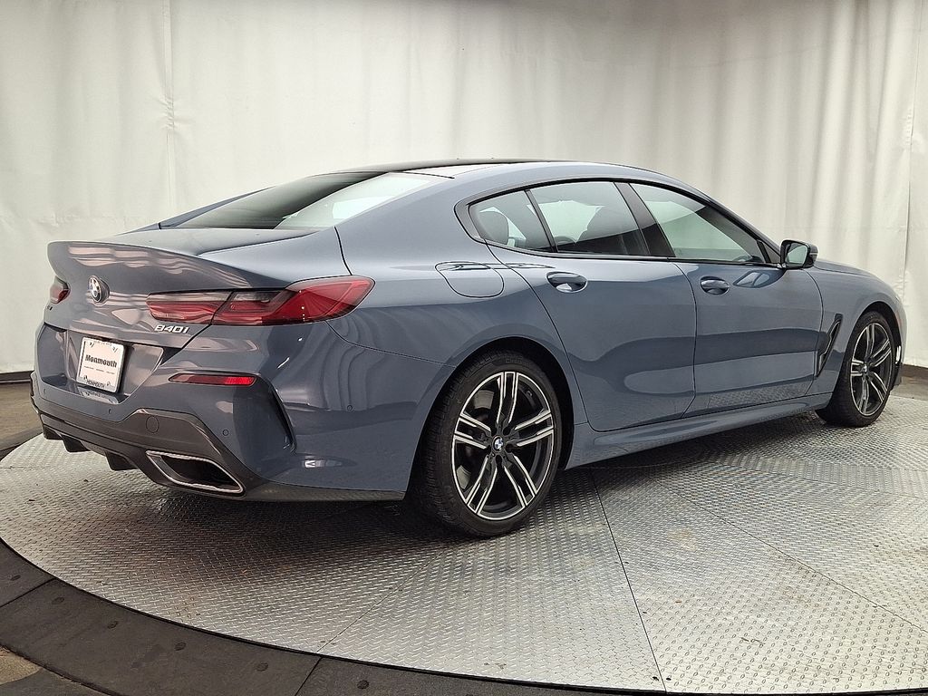 Thumbnail: 2022 BMW 8 Series - 4